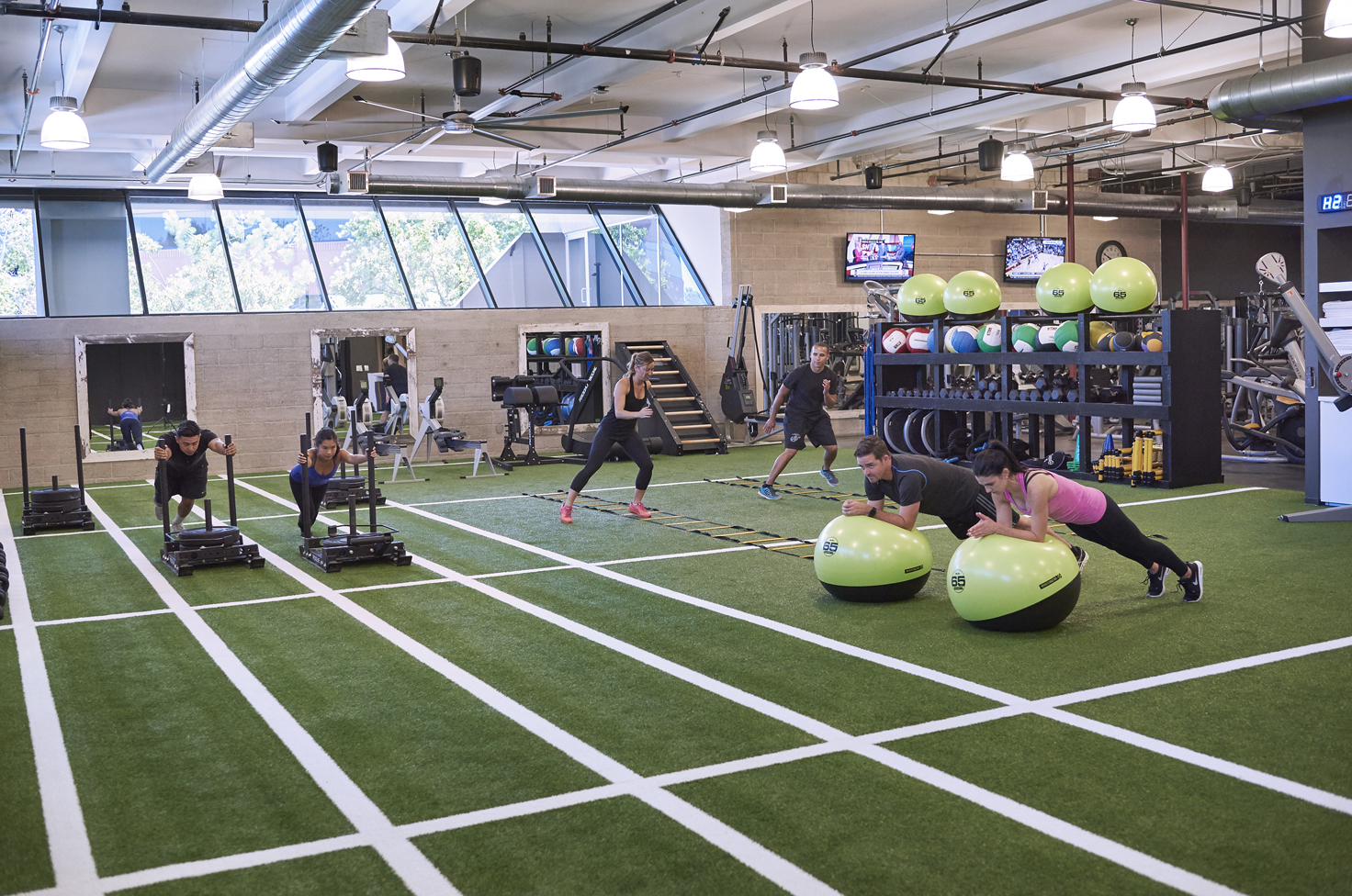 Fully equipped fitness centers
